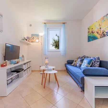 - Comfort One Bedroom E11 아파트