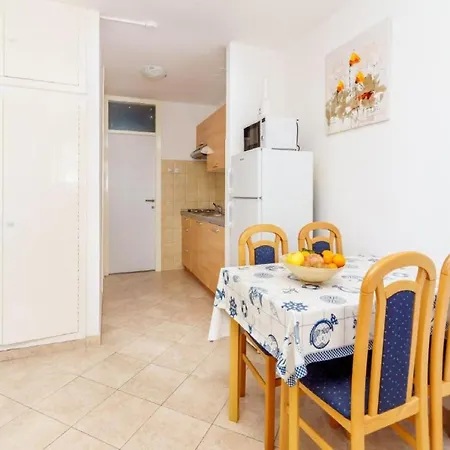 - Comfort One Bedroom E11 아파트 룸바르다
